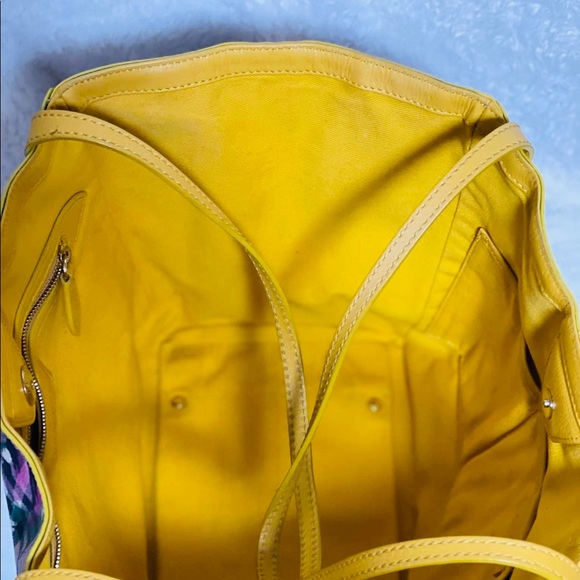 BURBERRY FLORAL TOTE RARE FIND XX FIRM ON PRICE XX - Picture 8 of 9